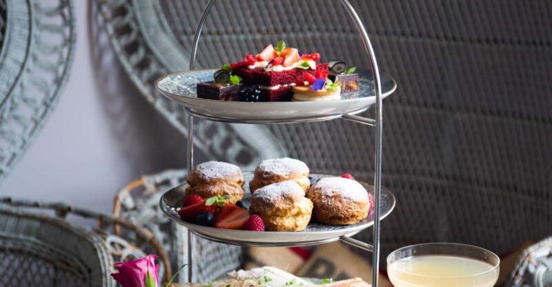 Oxford: Luxury Afternoon Tea with River Views - Setting and Location: A Picturesque Riverside Escape