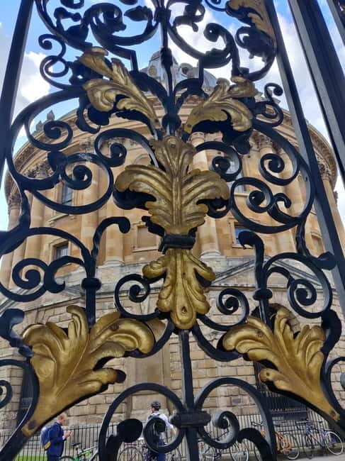 Oxford: Private Guided Walking Tour of University and City - FAQs