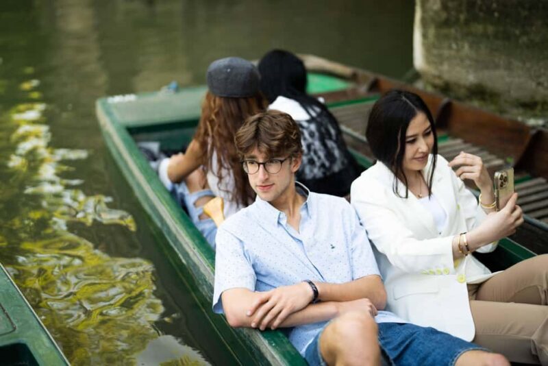 Oxford: University Private Punting Tour on River Cherwell - The Experience of the Guides