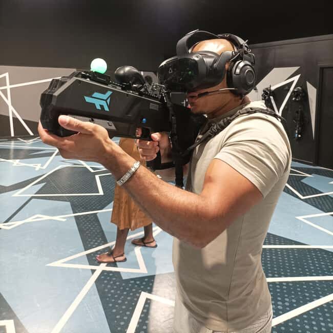 Oxmoz VR Toulouse: Virtual reality arena - Shooting games - A detailed look at Oxmoz VR Toulouse
