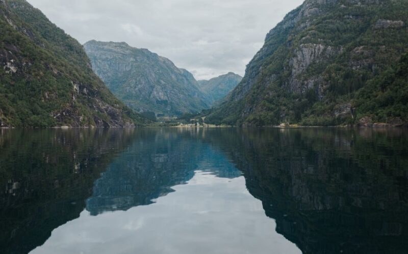 Øystese: Hardangerfjord RIB safari to the Fyksesund branch - Frequently Asked Questions