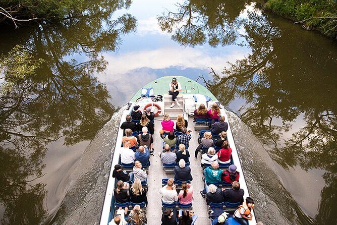 Paddan on Säveån - Paddan on Säveån: A Relaxed Way to See Gothenburg’s Green Side