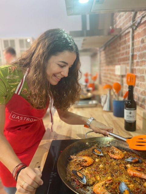 Paella Cooking Class with Sangria in Bilbao - A Closer Look at the Experience