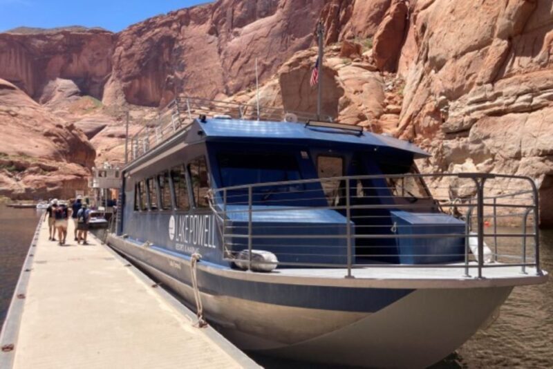Page: Boat Tour of Lake Powell, Antelope, and Glen Canyon - What to Expect From This Scenic Boat Tour