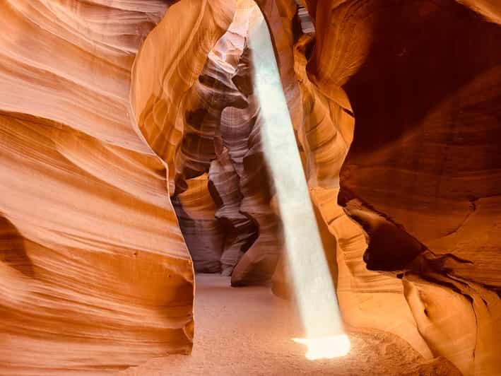 Page: Upper & Lower Antelope Canyon Guided Tour with Permit - An Overview of the Tour: What to Expect