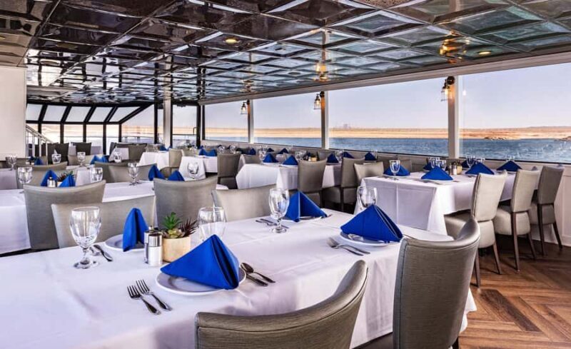 Page: Wahweap Bay Canyon Princess Yacht Dinner Cruise - An In-Depth Look at the Canyon Princess Dinner Cruise