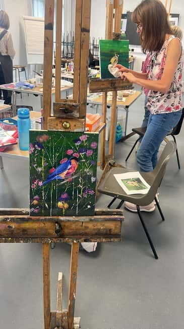 Paint and Sip in kent - What the Experience Looks Like
