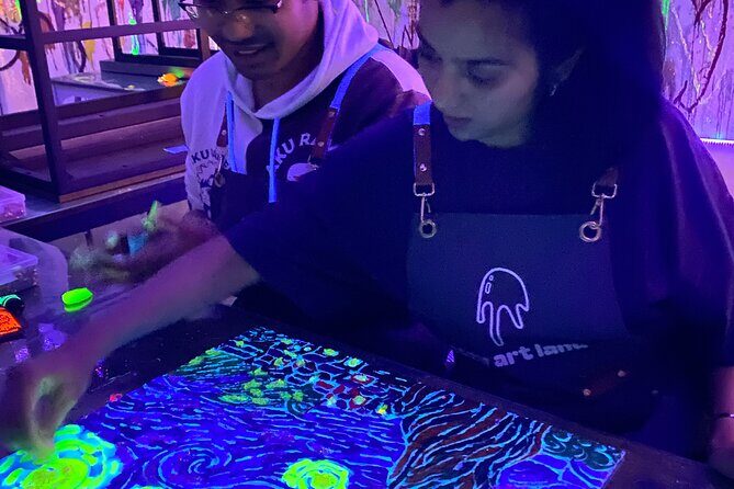 Paint-In-Dark Drawing Class in New York - What to Expect from the Paint-In-Dark Drawing Class