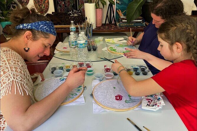 Painting Activity and Create Batik Art with a Malaysian Artist - A Closer Look at the Batik Experience in Miami
