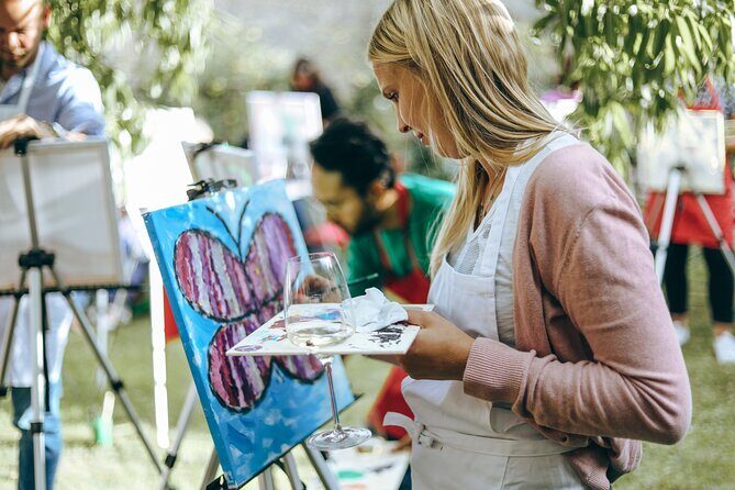 Painting uncorked art and enjoying wine in Frankfurt am Main - Breaking down the experience: What you can expect