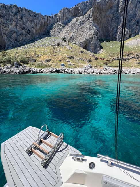 Palermo: boat tour of Mondello and nature reserve with snacks and drinks - The Itinerary in Detail