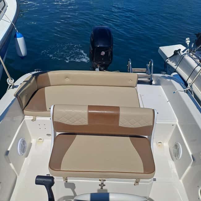 Palermo: Boat tour to Capo Gallo with a skipper - What the boat experience entails