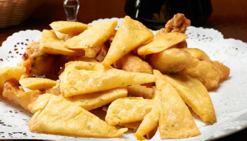 Palermo: Street Food Tour in Ballarò and Vucciria Markets - The Pros and Cons