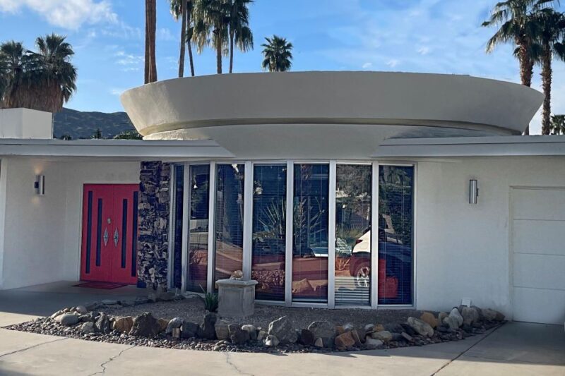 Palm Springs: Private Walking Tour "Twin Palms" Neighborhood - Key Points