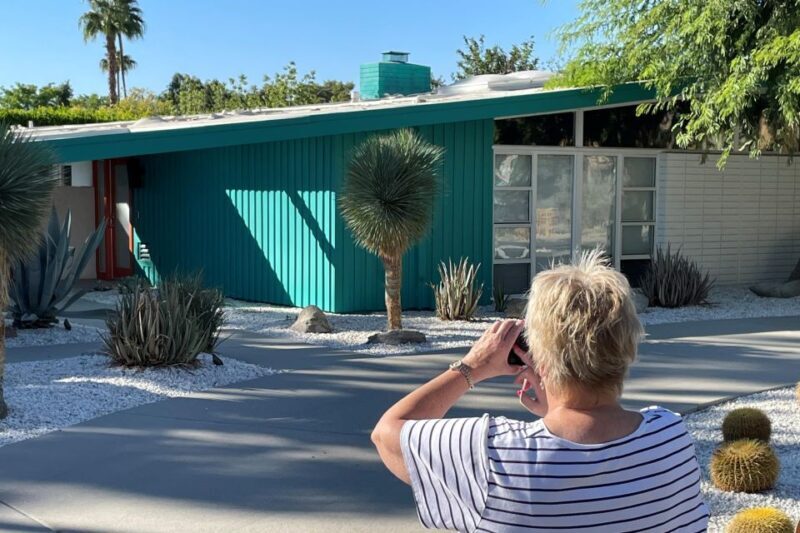 Palm Springs: Private Walking Tour "Twin Palms" Neighborhood - What to Expect from the Twin Palms Neighborhood Tour