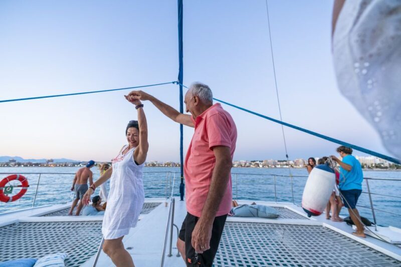 Palma: Catamaran Cruise with Swimming and Snorkelling - The Crew and Atmosphere