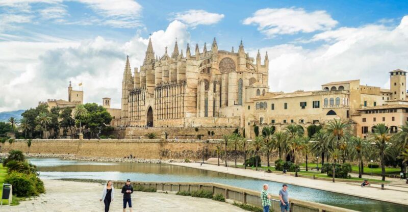 Palma: Cathedral of Mallorca Skip-the-Line Entry Ticket - Key Points