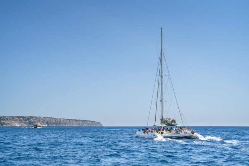 Palma de Mallorca: 5-Hour Catamaran Cruise with Lunch & Swim - The Experience in Detail