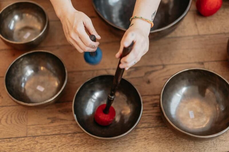 Palma de Mallorca: Candlelight Soundbath - The Setting and Atmosphere