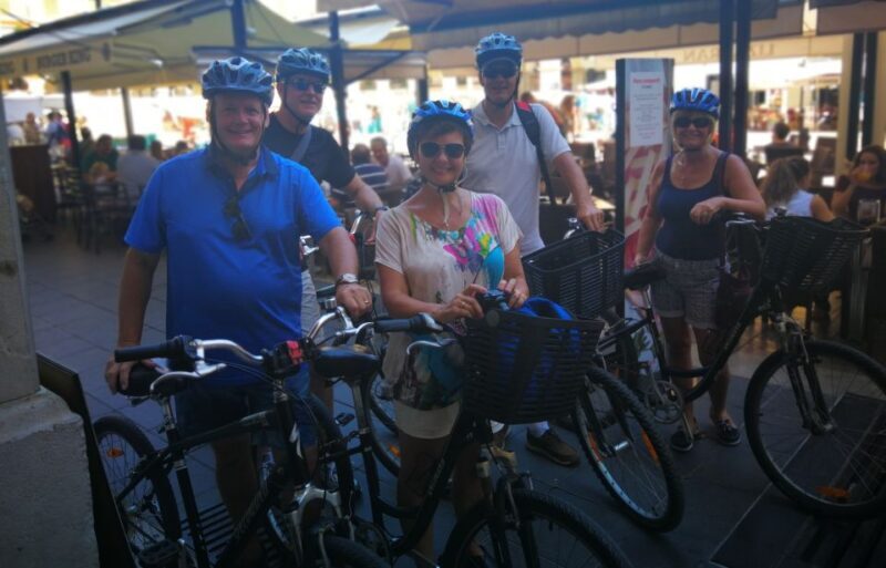 Palma de Mallorca: Guided Bicycle Tour with Tapas & a Drink - Pricing and Overall Value