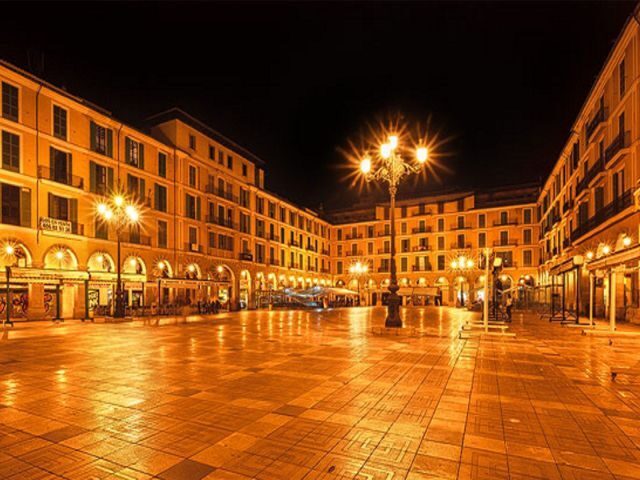 Palma de Mallorca: Old Town Atmospheric Evening Tour - The Value of This Experience