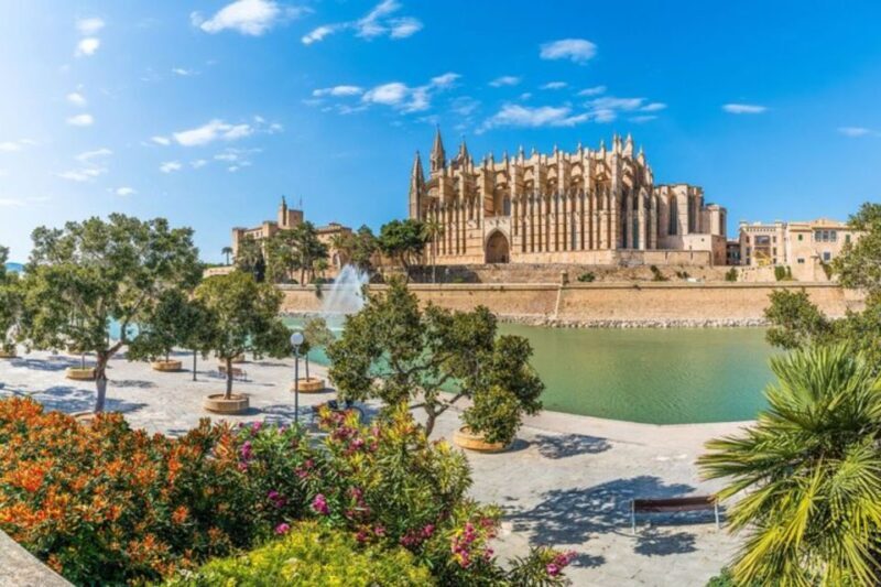 Palma de Mallorca: Private custom tour with a local guide - Who Should Consider This Tour?