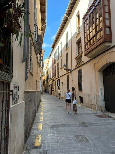 Palma de Mallorca: Private Guided Walking Tour with Tapas - An In-Depth Look at the Tour Experience