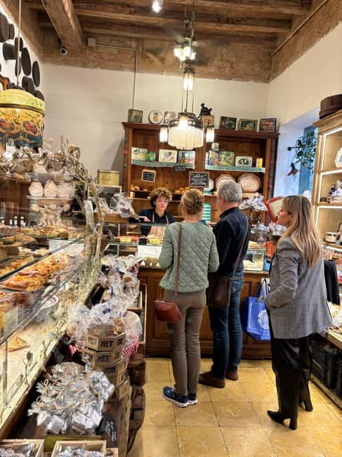 Palma de Mallorca: Private Guided Walking Tour with Tapas - Who Should Consider This Tour?