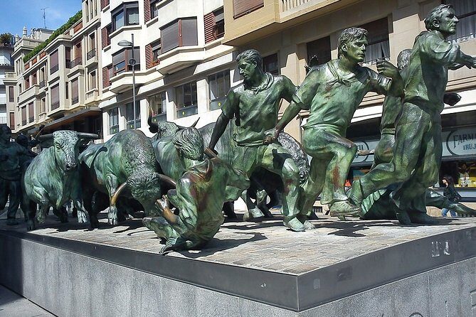 Pamplona City Tour from San Sebastian - Analyzing the Itinerary in Detail