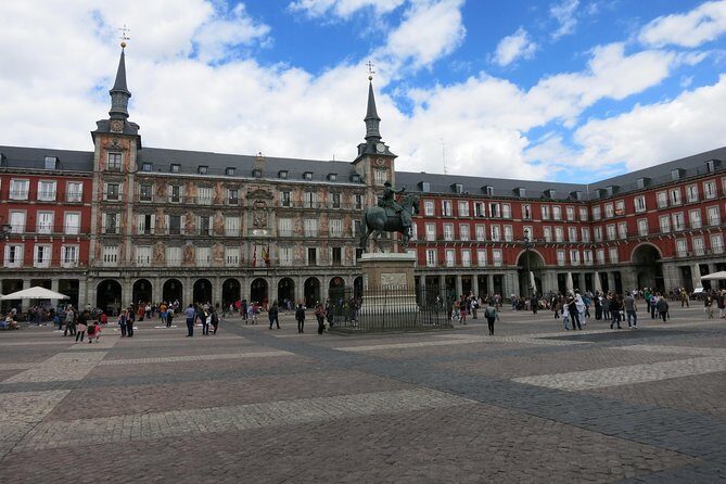 Panoramic Private Tour Madrid with hotel pick up - Practical Details and Considerations