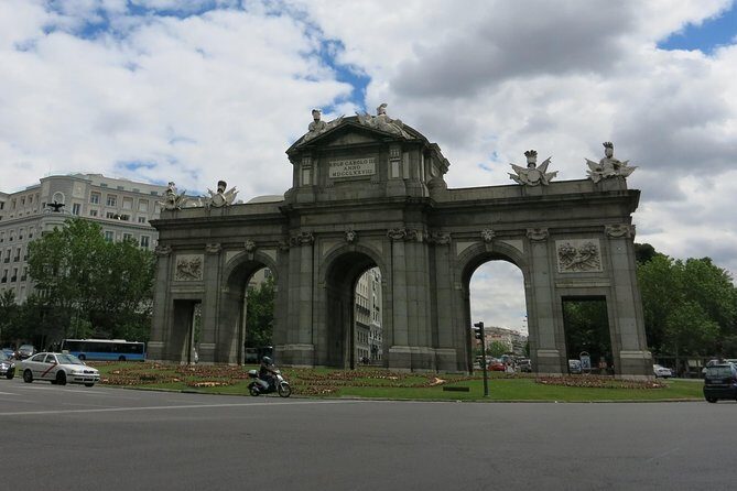 Panoramic Private Tour Madrid with hotel pick up - Who Should Consider This Tour?