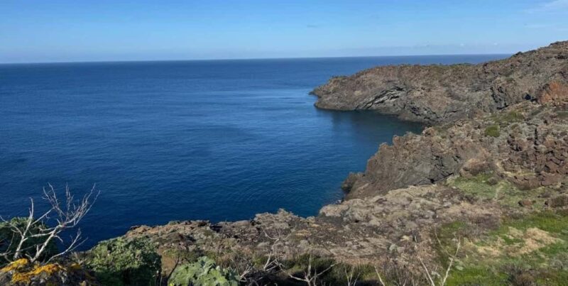 Pantelleria: Trekking among craters and favàre - An In-Depth Look at the Trekking Experience