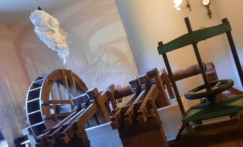 Paper Museum: a day with the master paper makers - How does the experience function practically?