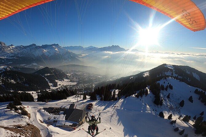 Paragliding discovery flight in Villars sur Ollon - The Experience: What to Expect