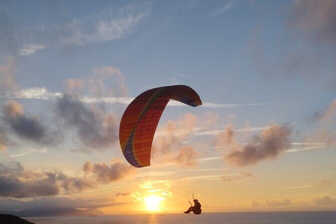 Paragliding flight in Sopelana - A Friendly Take on Paragliding in Sopelana – Is It Worth It?
