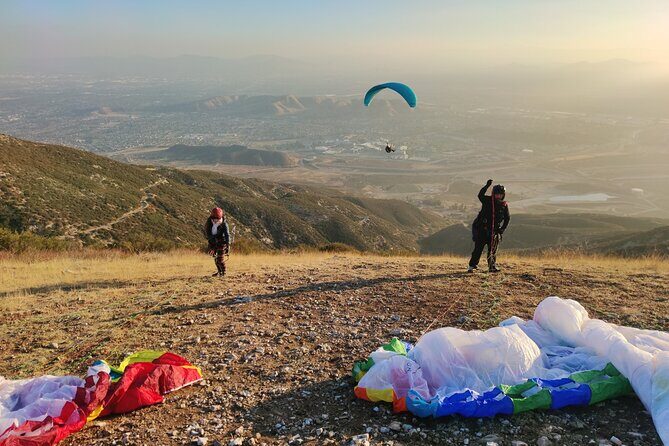 Paragliding Tandem Flight in San Bernardino California - What to Expect from Your Paragliding Experience
