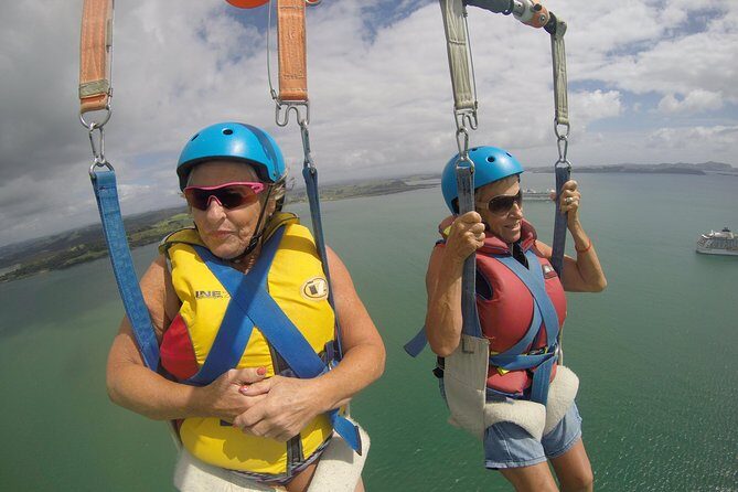 Parasailing Adventure Over the Bay of Islands - The Group Size and Safety