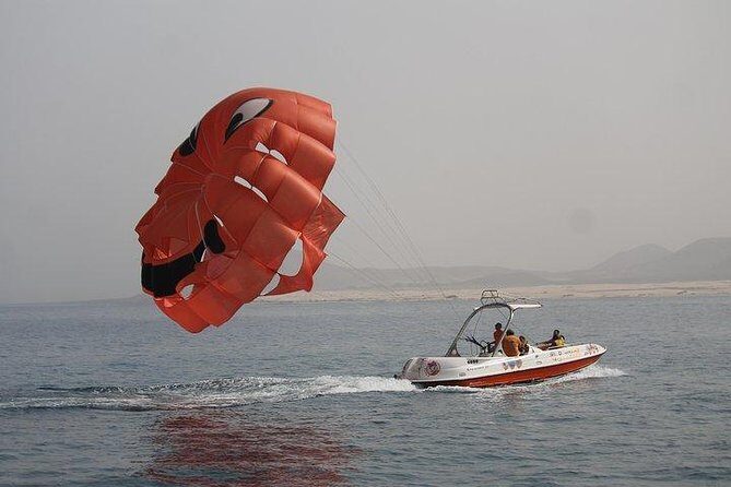 Parascending in Marina Rubicon - Who Should Consider This Tour?