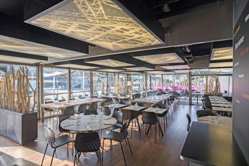 Paris: 1-Hour Sightseeing Cruise and 3-Course Bistro Dinner - Who Is This Experience Best For?