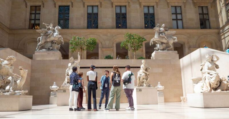 Paris: 2-Hour Guided Tour Through the Louvre - What to Expect Walking Through the Louvre