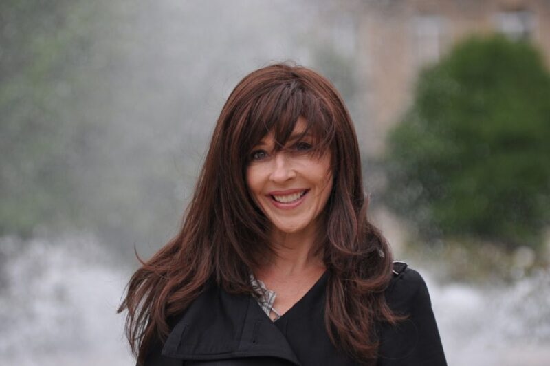 Paris 2-Hour Private Walking Tour with a Photographer - Key Points