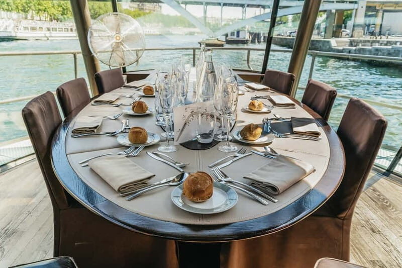 Paris: 2-Hour River Seine Lunch Cruise with 3-course-menu - Authentic Traveler Insights