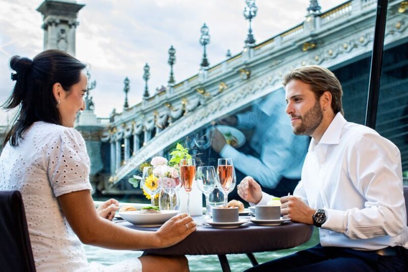 Paris: 3-Course-Dinner Cruise with Wine on the Seine River - What to Expect During the Cruise
