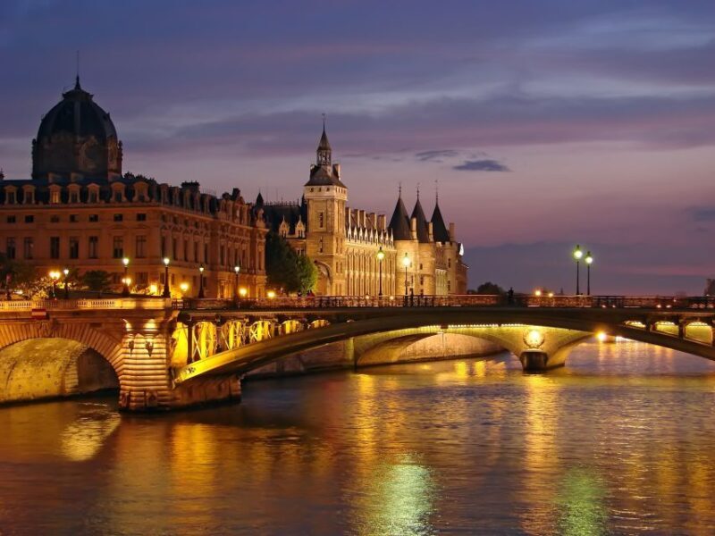 Paris: 3-Course-Dinner Cruise with Wine on the Seine River - What the Reviews Say