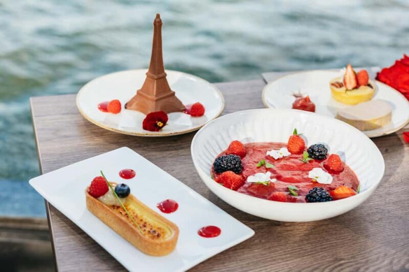 Paris : 3-Course Gourmet Dinner Cruise on Seine River - The Experience in Detail