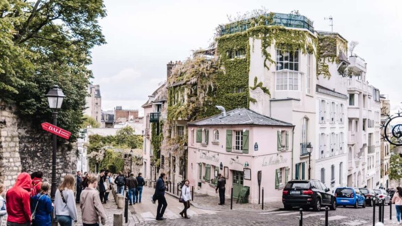 Paris: 3-Hour Private Tour from Champs Élysées to Montmartre - What You Can Expect from the Tour