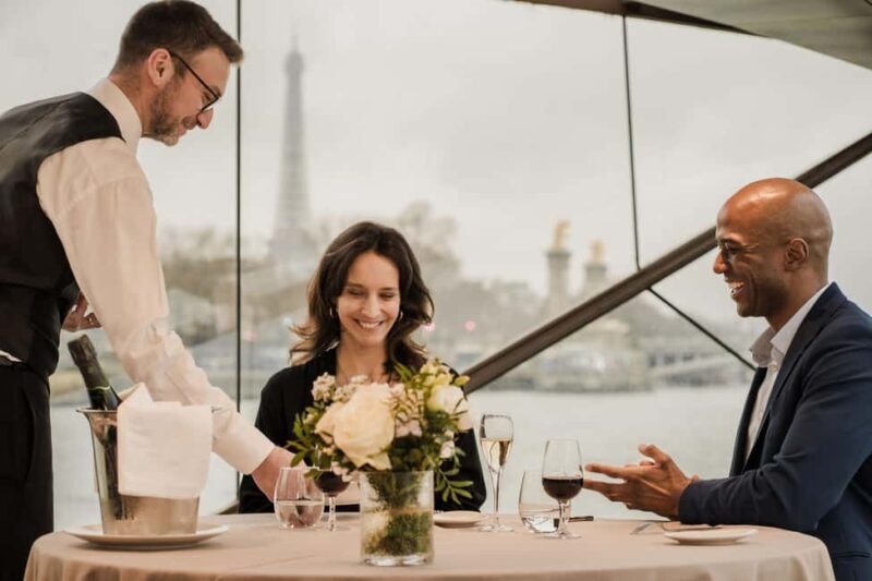 Paris: 4-Course Dinner Cruise on Seine River with Live Music - Who Is This Tour Best For?