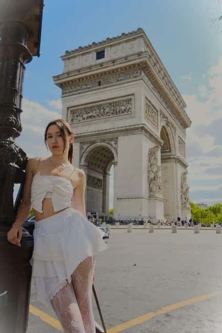 Paris: Arc de Triomphe & Hidden Spots Photoshoot - Key Points