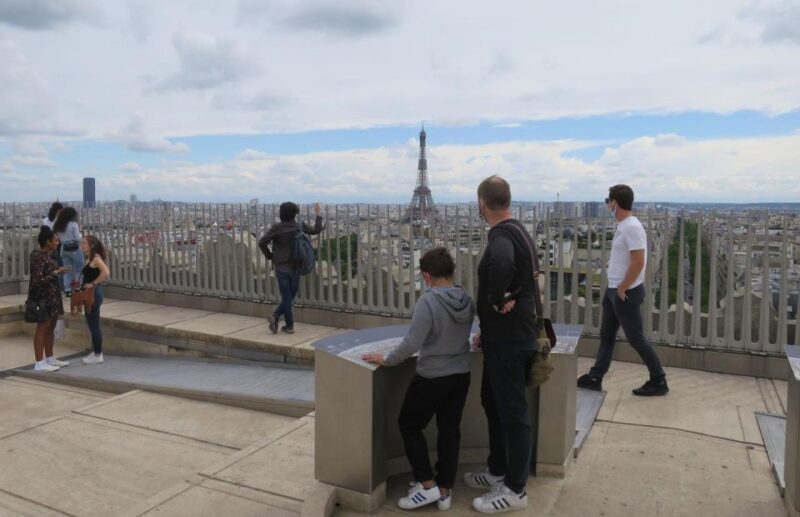 Paris: Arc de Triomphe Private guided tour + rooftop ticket - Who Will Love This Tour?