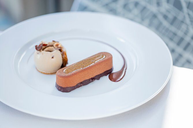 Paris at the First Lodges - Ducasse sur Seine dinner cruise - A Deeper Look at the Experience